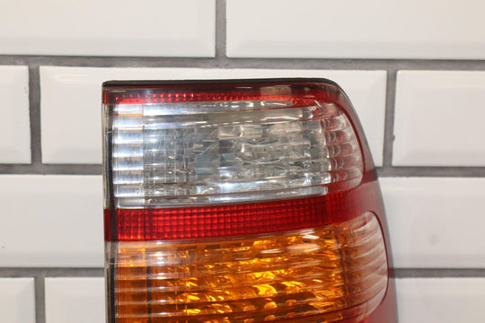 99-02 Toyota Land Cruiser Left Driver Inner (Quarter Panel Mounted) Tail Light