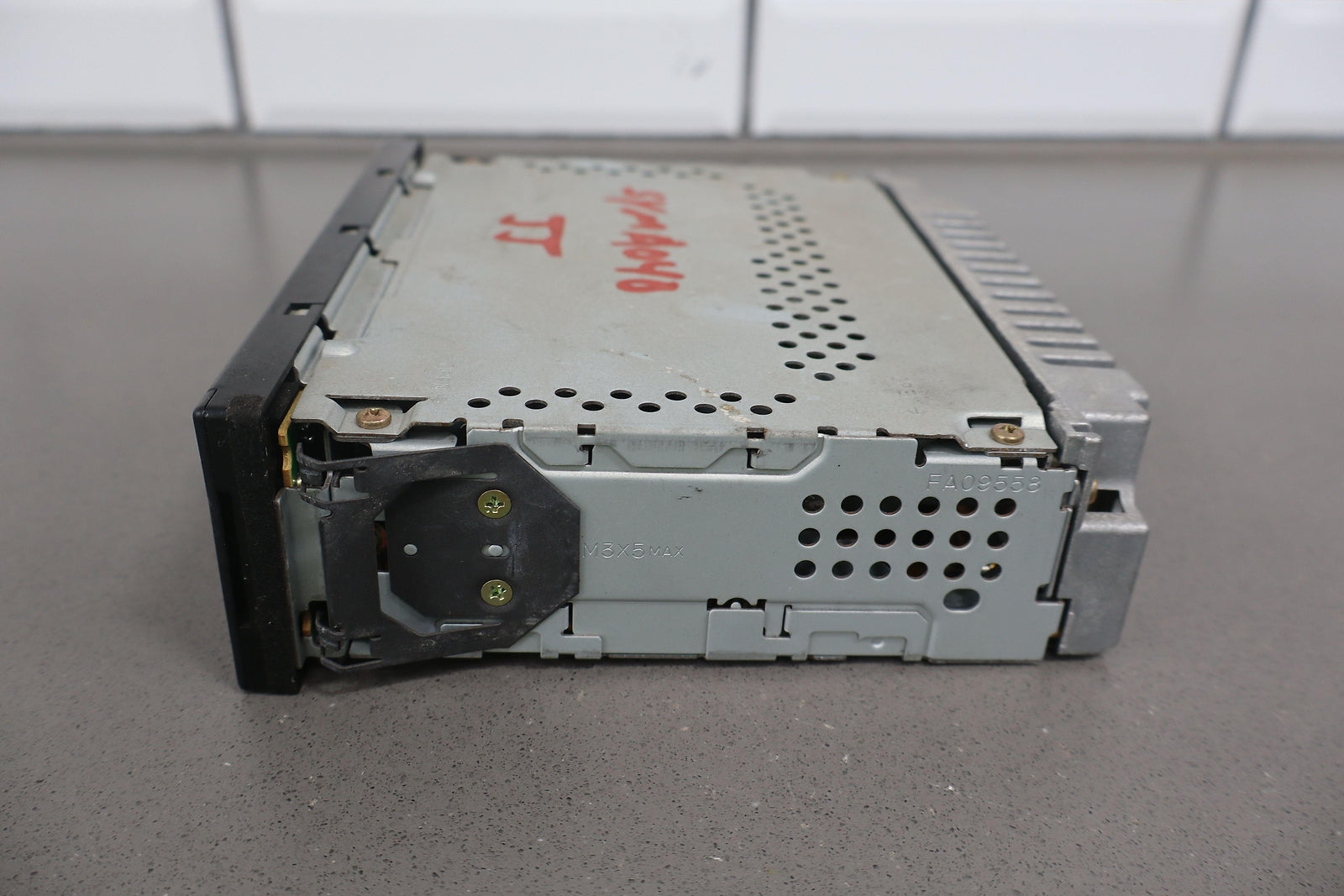 99-00 Mazda Miata NB AM-FM-CD Player W/Bose Amplifier *Unable to
