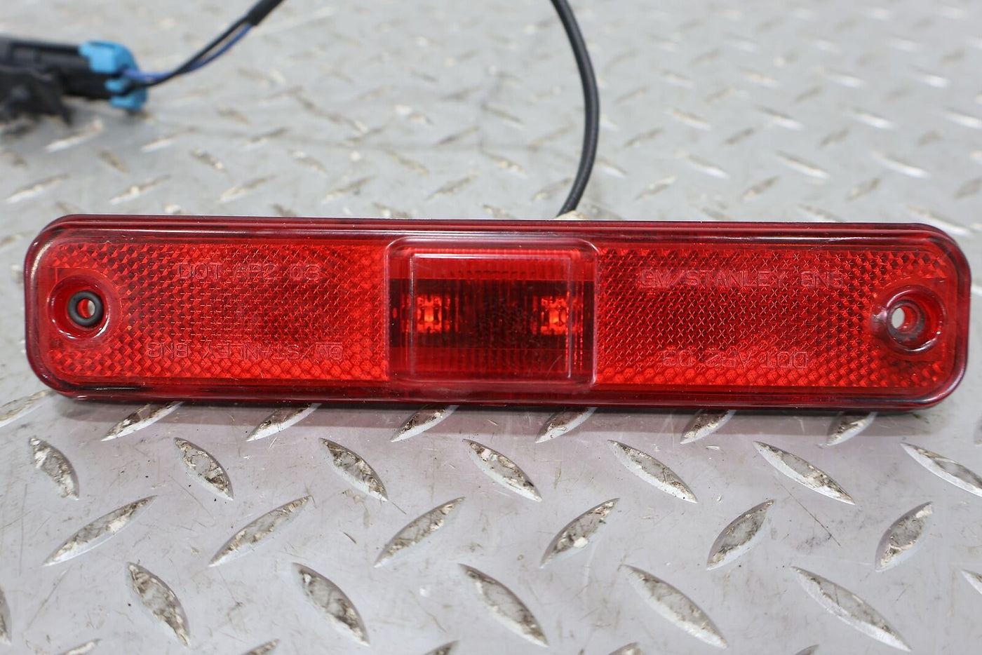 03-09 Hummer H2 Left LH Rear Red LED Side Marker Light/Lamp OEM