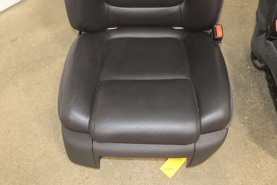 03-06 Chevy SSR Pair of LH & RH Leather Seats Ebony (192) *1 Burn Mark*