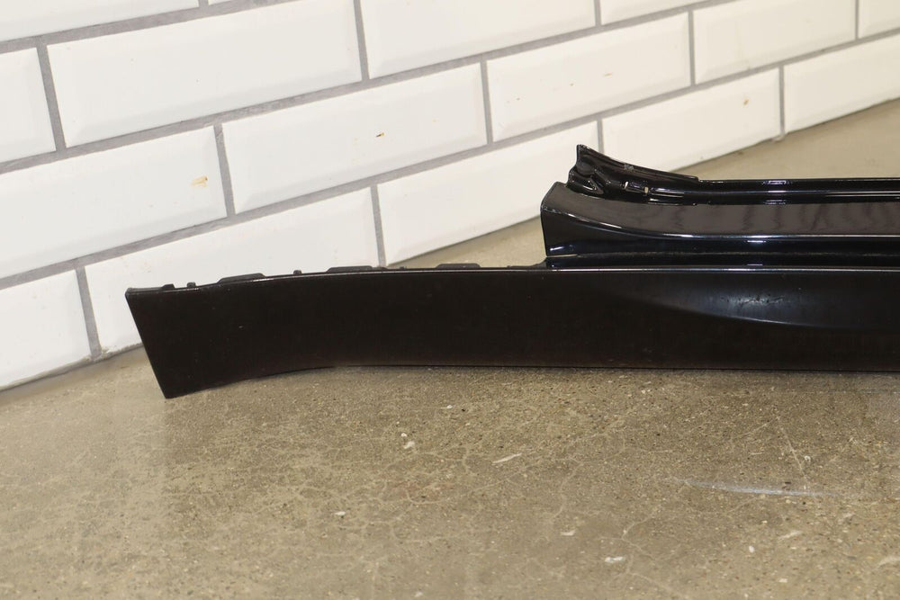 2021-2024 Tesla Model S Passenger Right Rocker Molding / Side Skirt (Black SOLB)