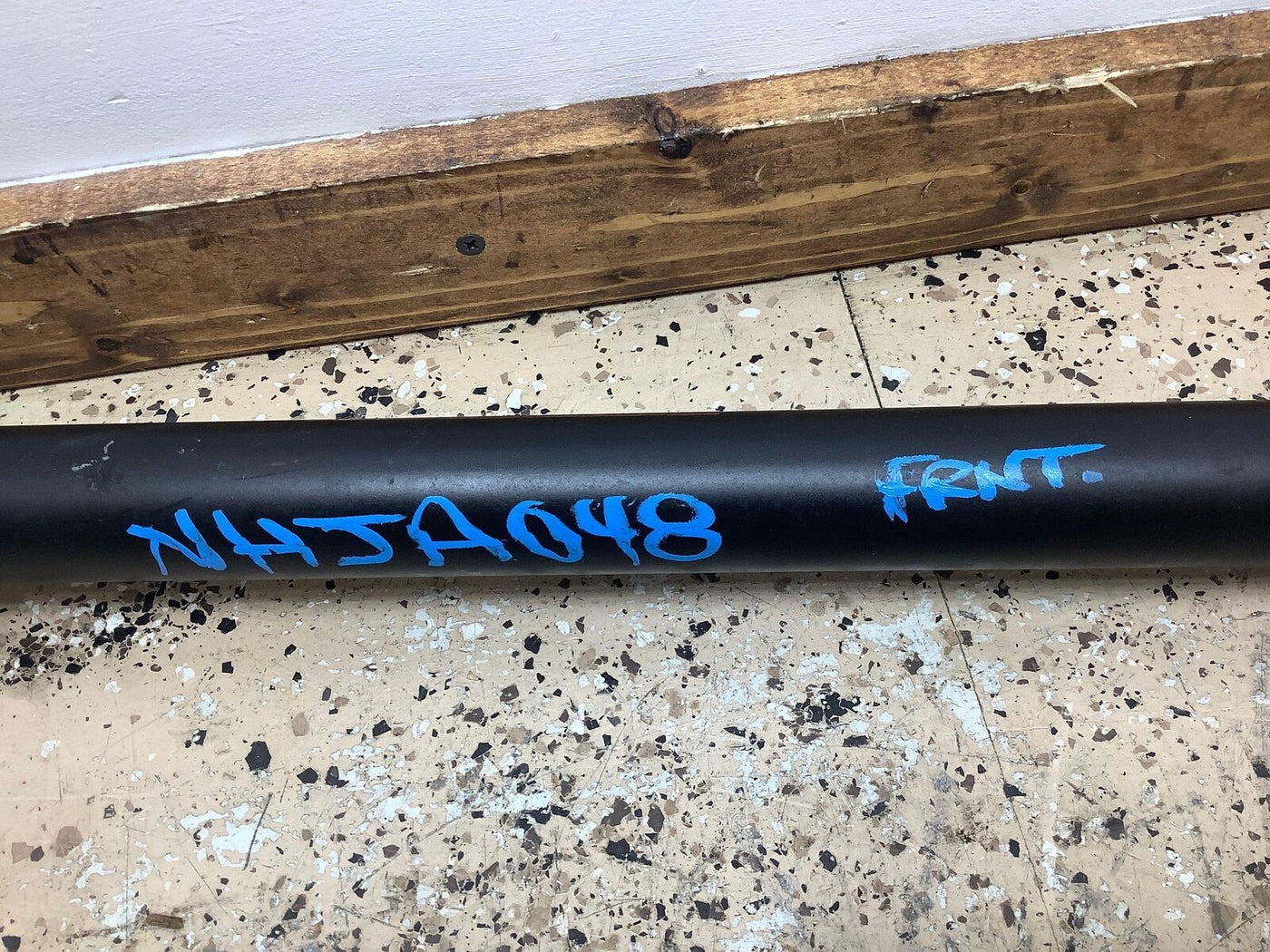 17-20 Jaguar F Pace Front Drive Shaft AWD (2.0/ 3.0L / 5.0L)