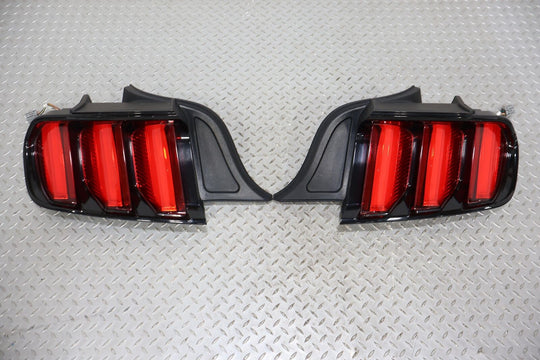 16-17 Ford Mustang GT OEM Pair LH&RH Tail Lights Lamps (Tested) Solid Mount