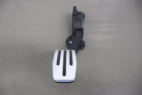 2012-2020 Tesla Model X S Accelerator Throttle Pedal (BE5C 9F836-AA) OEM