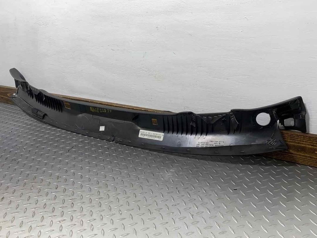 05-10 Chevy Corvette C6 Convertible Interior Windshield Trim Panel (Black 19i)