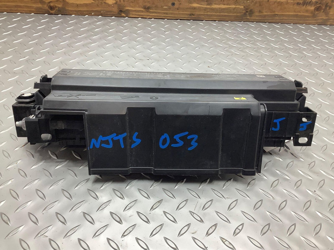 2018 Tesla Model S OEM Front Fuse Box W/ Lid 1034405-00-D 111905900A 1094405-00D