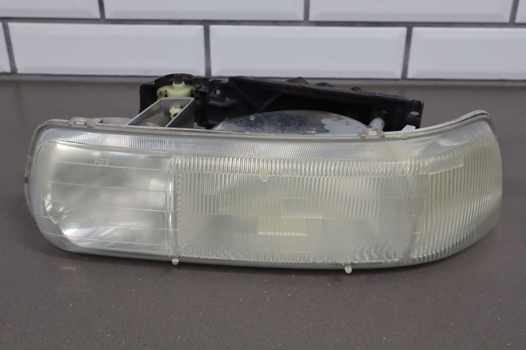 99-02 Chevrolet Silverado / 00-06 Tahoe Suburban OEM Headlight Set (Left/Right)