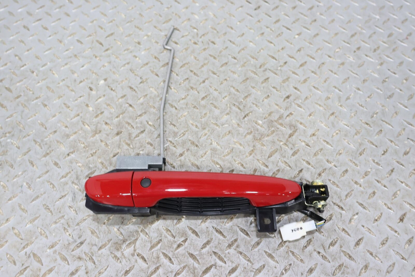 17-19 Fiat 124 Spider Right RH Exterior Door Handle (Rosso Red PKM) See Photos