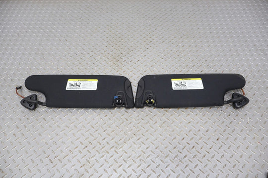 15-17 Dodge Challenger LH & RH Pair of Illuminated Sun Visors OEM (Black X9)