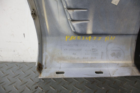 91-96 Chevy C4 Corvette Passenger Right Fender (Artic White 10U) See Notes