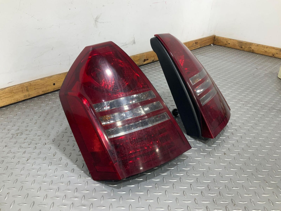 05-07 Chrysler 300 SRT80 Pair Left & Right Rear Tali Lights DEPO (Tested)