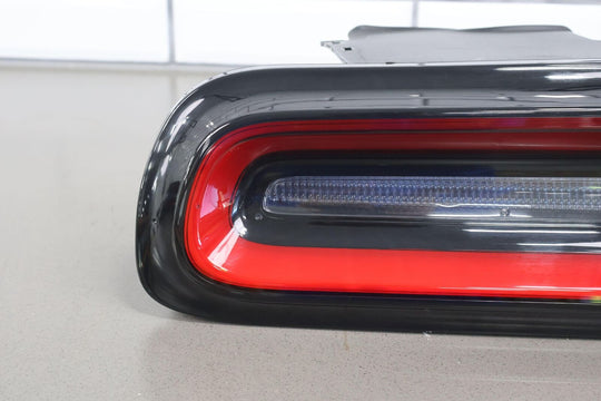 15-22 Dodge Challenger Left LH Quarter Panel Mounted LED Tail Light (Tested)