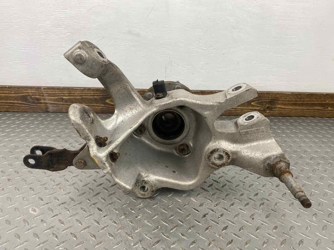 88-96 Chevy Corvette Right RH Passenger Rear Knuckle W/Hub