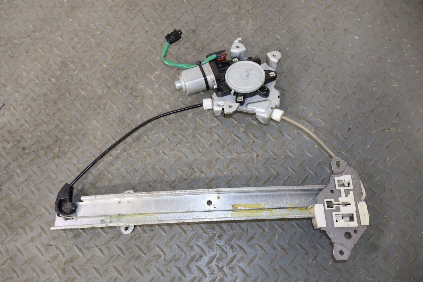 05-15 Nissan Xterra Rear Right RH Door Window Regulator With Motor (Untested)