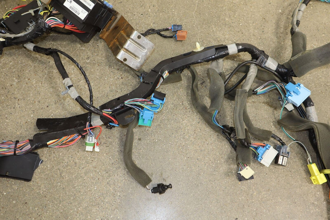 2007 Hummer H2 Dash Dashboard Wiring Harness W/ Cabin Fuse Box (See Photos)