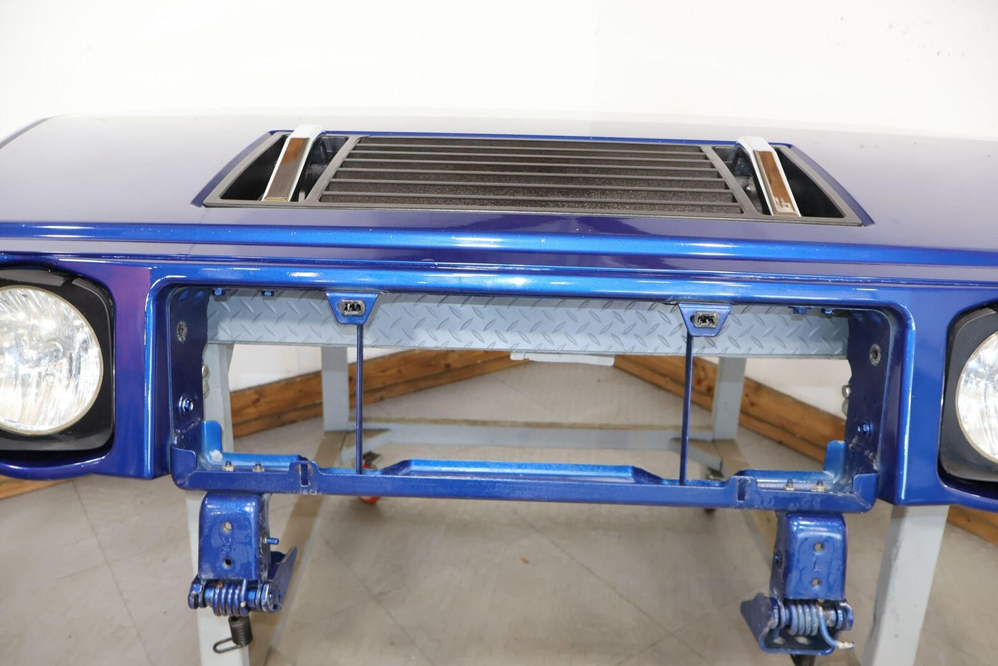 03-07 Hummer H2 OEM Hood W/Upper Grille & Lighting (Pacific Blue 91U) See Notes