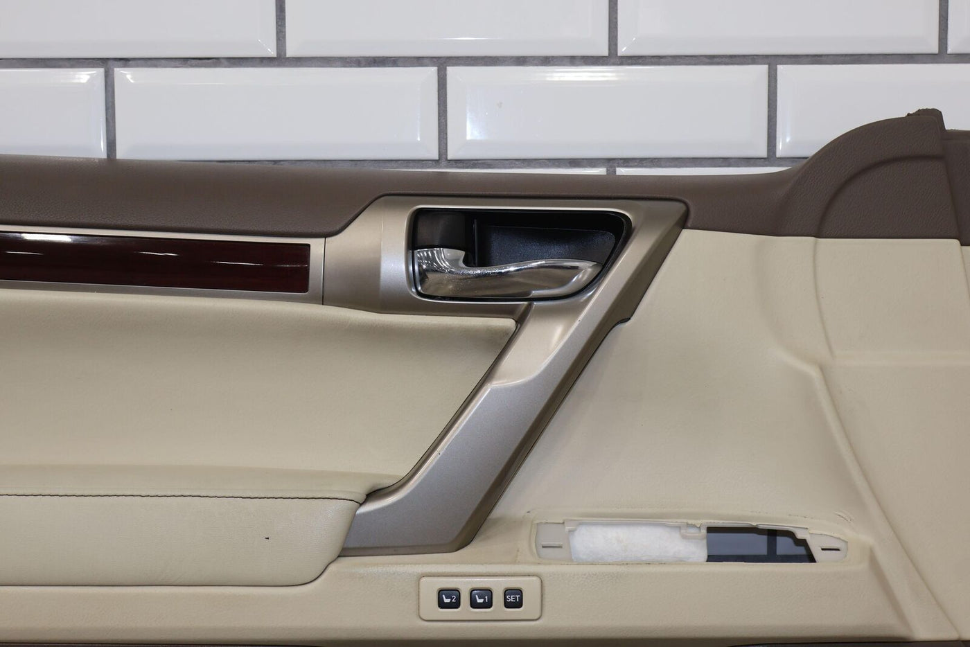 14-19 Lexus GX460 Front Left LH Interior Door Trim Panel (Ecru LA00) See Photos