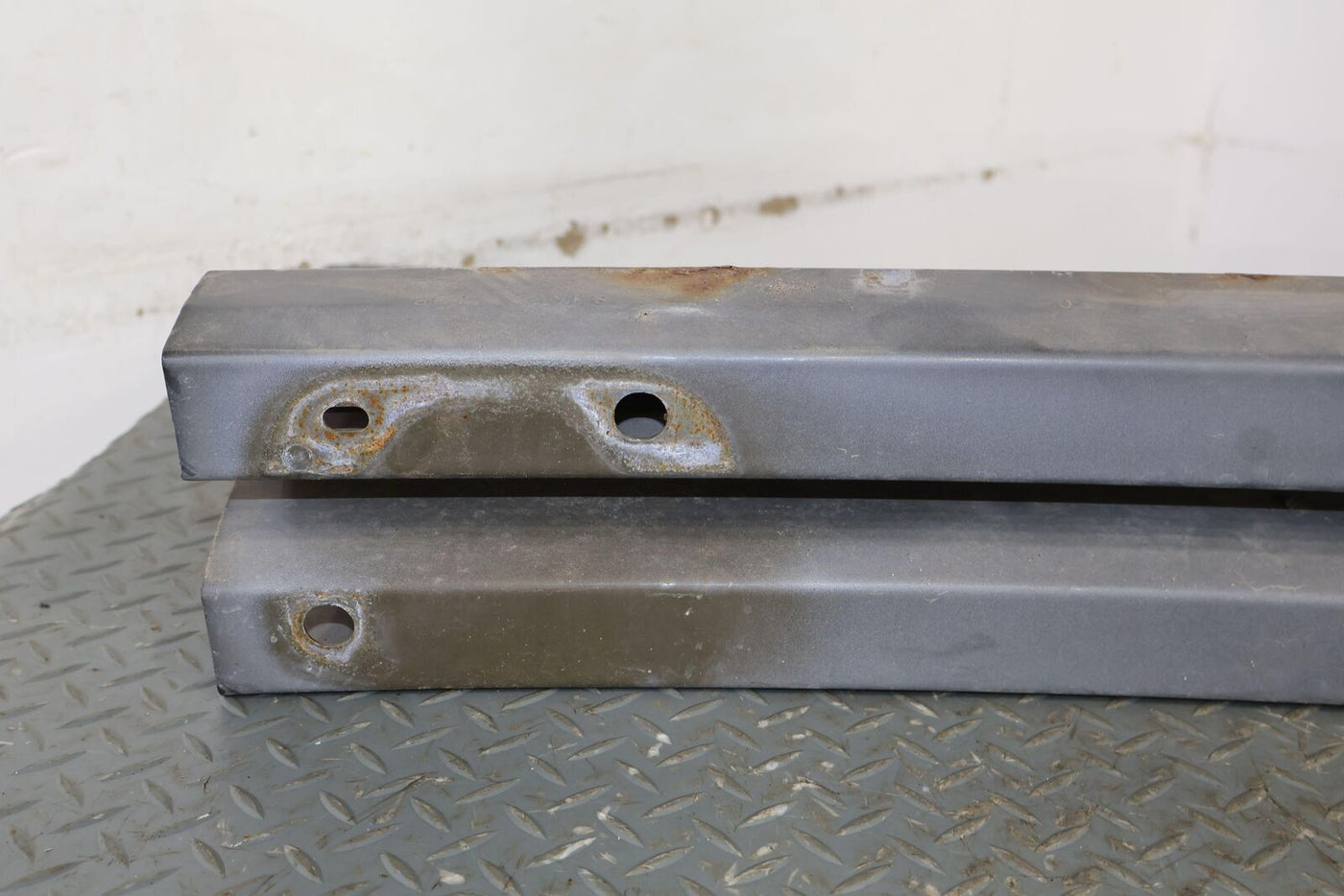 10-15 Chevy Camaro OEM Front Bumper Rebar Reinforcement Bar -Ashen Gray Metallic