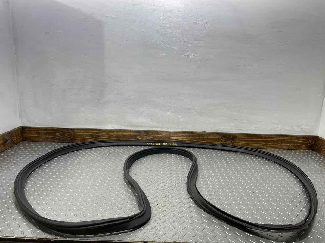 97-04 Chevy Corvette C5 Hatchback Weather Stripping Gasket Seal