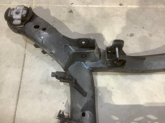 14-16 Mercedes GL450 X166 BARE Rear Undercarriage Crossmember Subframe