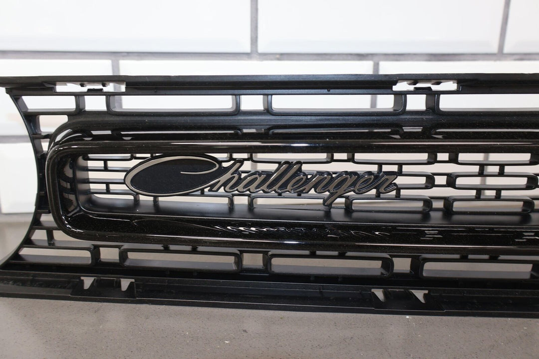 15-23 Dodge Challenger R/T 392 OEM Front Upper Grille (Black) See Photos