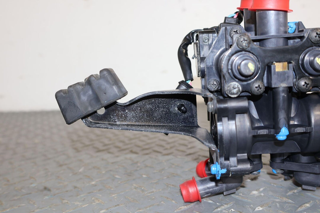 06-12 Bentley GT GTC Flying Spur Heat Exchange Valve Water Pump (3D2959617B)