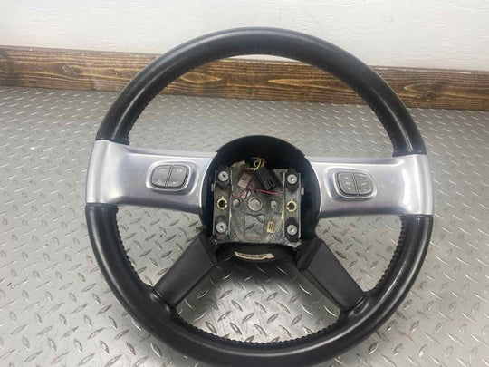 03-06 Chevy SSR Driver Leather Steering Wheel W/Switches (Black/Silver)