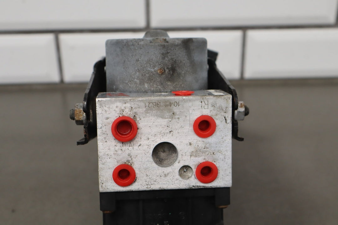 1999-2002 chevy Camaro ABS Brake Pump & Module W/Bracket 10424856 OEM