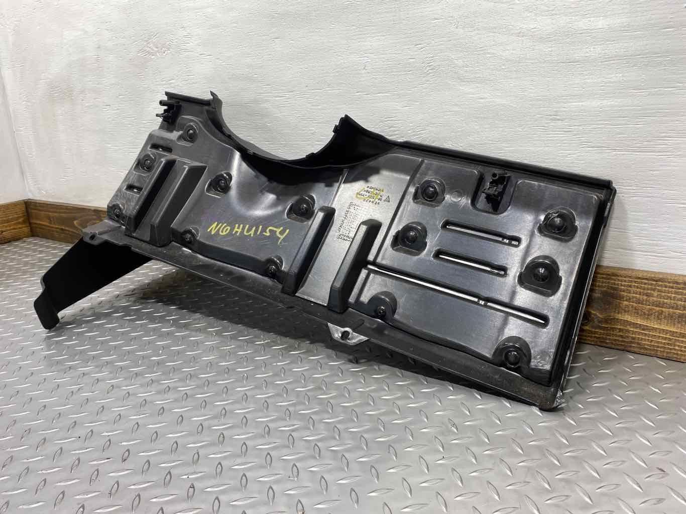 03-07 Hummer H2 Driver Left Dashboard Knee / Kick Bolster (Ebony 48i)