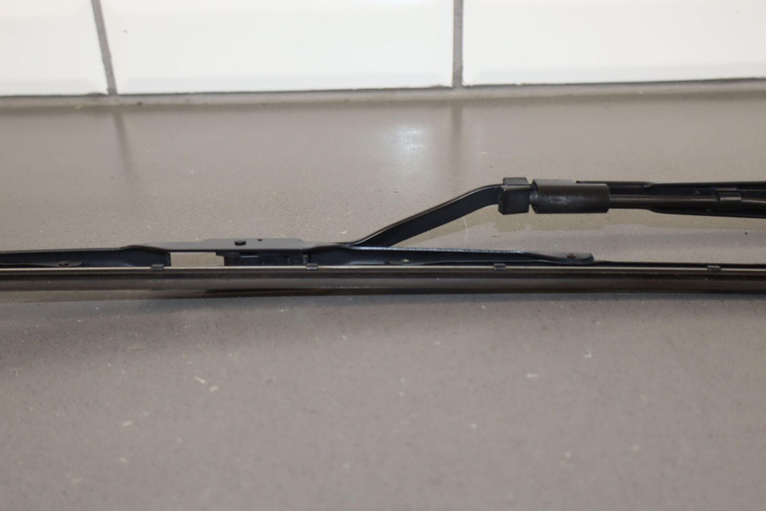 97-04 Chevy C5 Corvette Pair LH & RH Windshield Wiper Arms W/ Blades (Used)