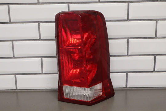 02-06 Cadillac Escalade Passenger Right RH Tail Light Assembly OEM