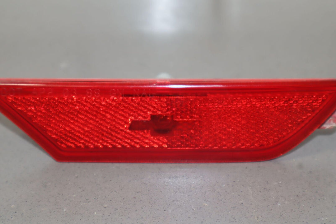 03-06 Chevy SSR Left Driver Rear Bumper Mounted Marker Lamp