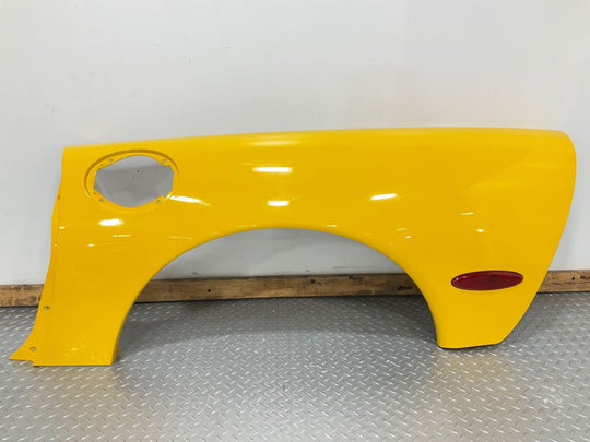 99-04 Chevy C5 Z06 FRC Left Quarter Panel W/Marker Light (Millenium Yellow 79U)