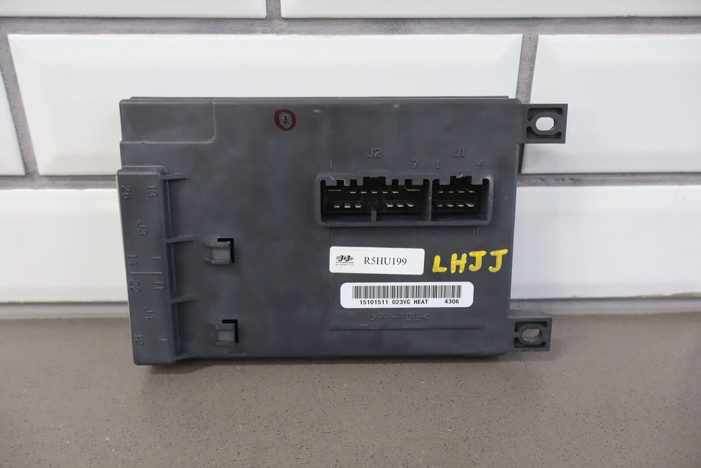 03-07 Hummer H2 Seat Memory Control Module (Under Seat) 15101511 OEM