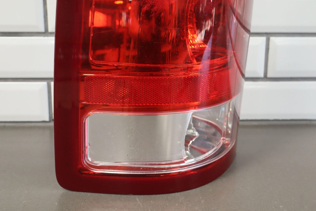 07-13 GMC Sierra Driver Left Tail Light OEM Halogen