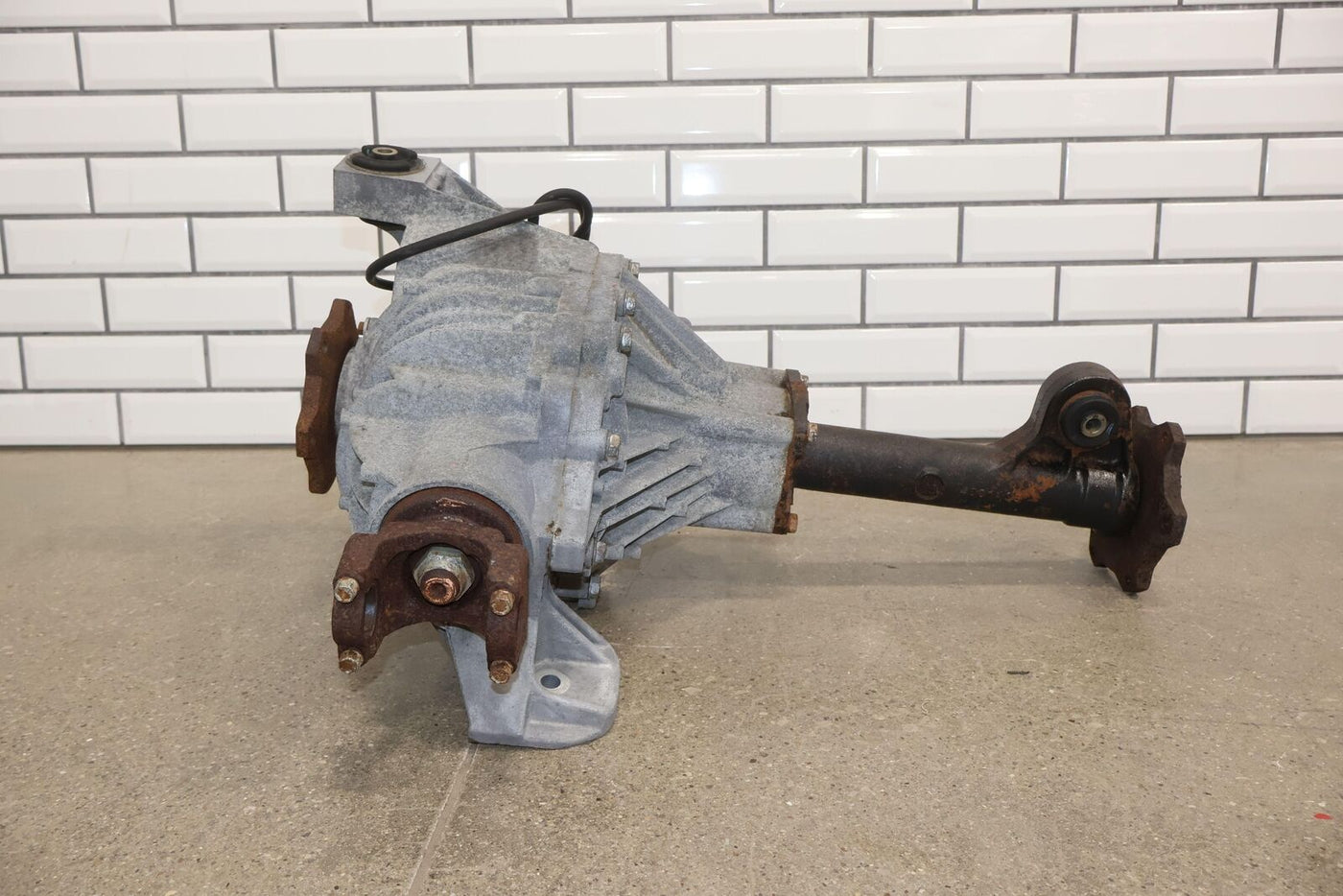 2003-2007 Hummer H2 Front Carrier Differential 4.10 Gear Ratio (GT5) 73K Mies