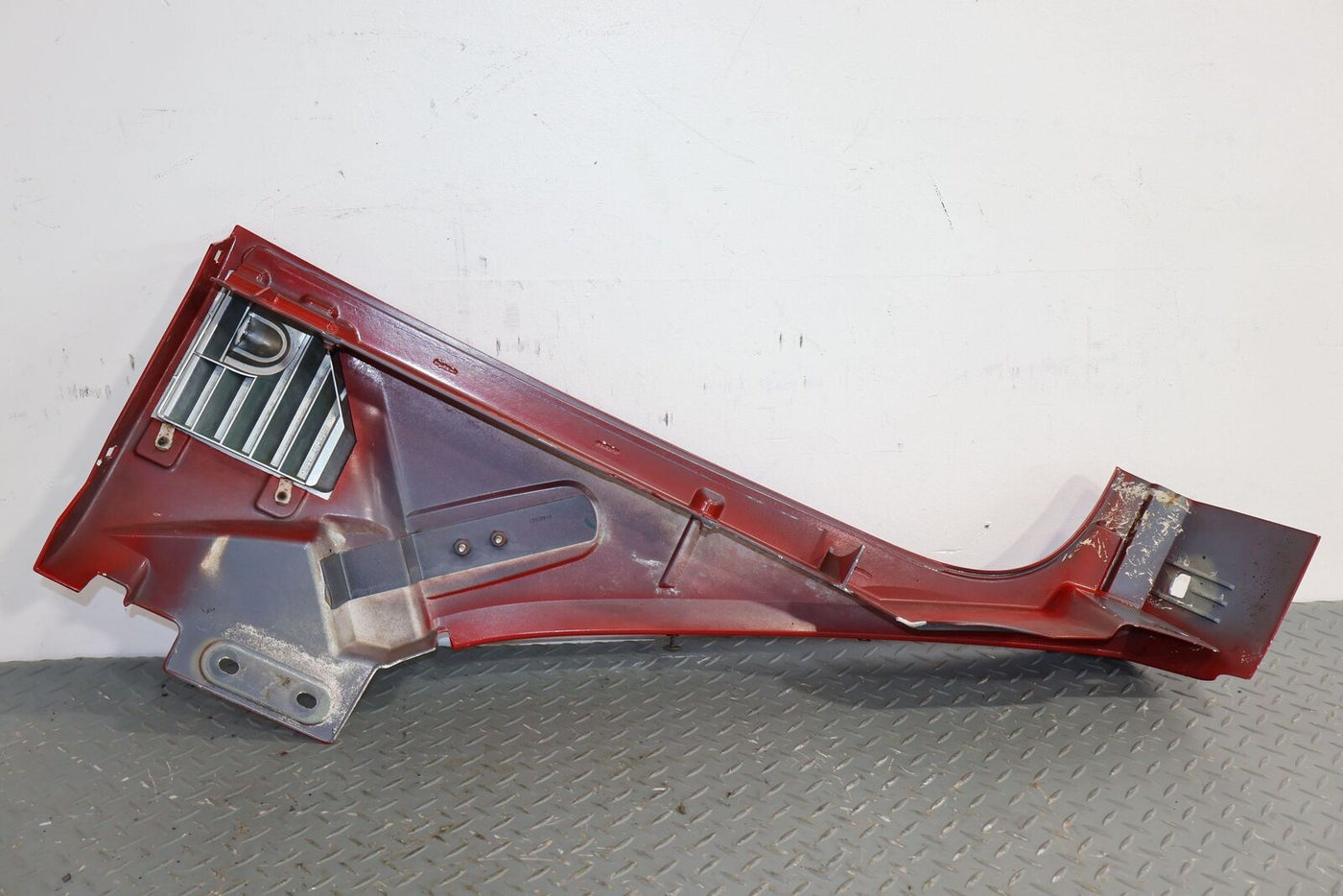 03-09 Hummer H2 Right RH OEM Front Fender Bare (Victory Red 43U) See Notes