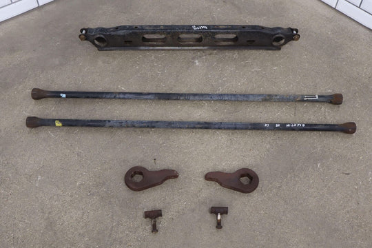 15063980 00 to 06 Suburban 1500 Tahoe 4x2 52" Torsion Bars w/ Mount and Keys OEM