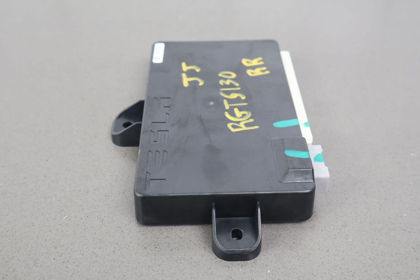 16-20 Tesla Model X Rear Right RH Falcon Door Control Module (1045490-10-D)