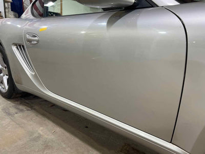 05-12 Porsche Cayman Right Passenger Door W/ Glass (Arctic Silver X1) See Notes