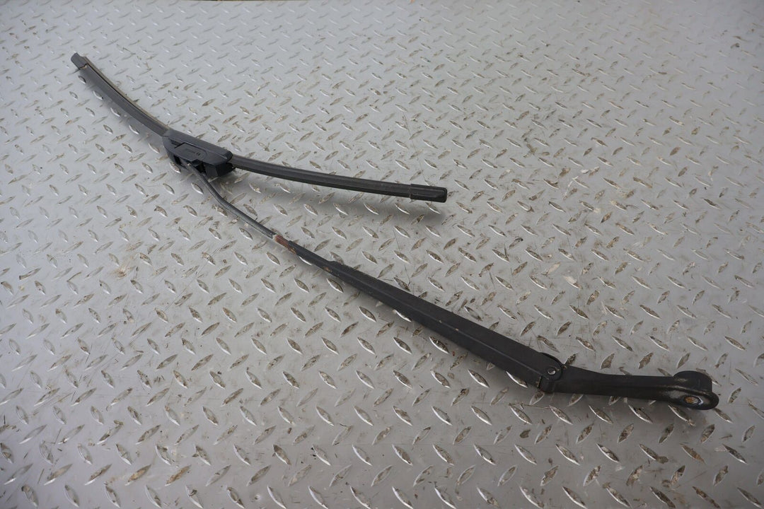 91-96 Dodge Stealth R/T Pair Left & Right Windshield Wiper Arms & Blades