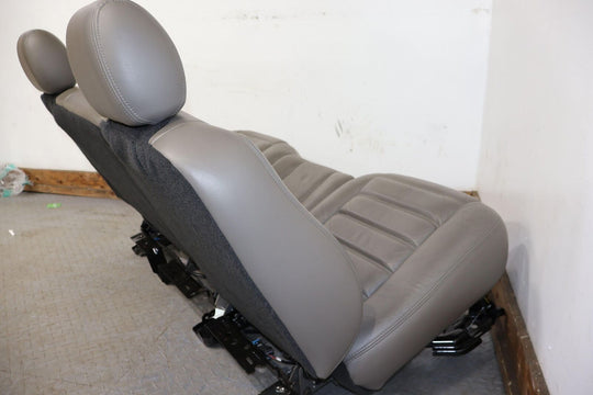 03-07 Hummer H2 2nd / Rear Row Leather Seat (Light Wheat 50i) SUV Only