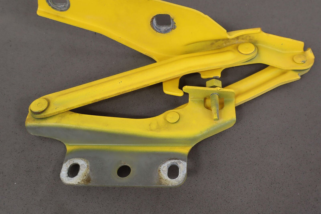 03-06 Chevy SSR Pair of LH & RH Front Hood Hinges OEM Slingshot Yellow (79U)