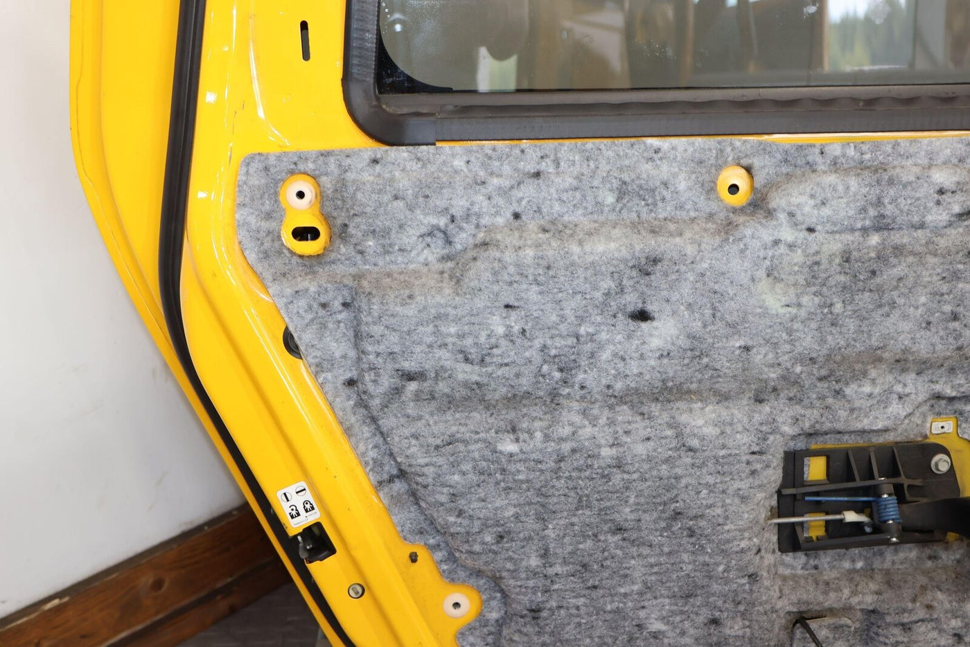 03-09 Hummer H2 Driver Left LH Rear Door W/ Glass (Yellow 43u) See Notes