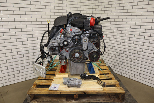 Dodge Mopar SRT-8 6.4L 392 Hemi V8 Engine Swap / Dropout