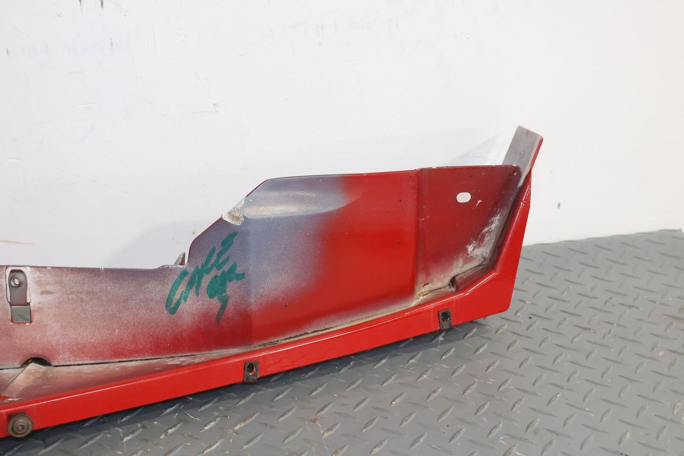 03-09 Hummer H2 Right RH OEM Front Fender Bare (Victory Red 43U) See Notes