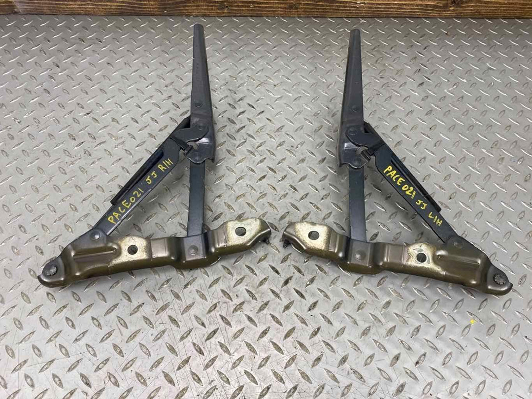 10-15 Chevy Camaro Coupe Pair LH & RH Decklid/Trunk Hinges (Cyber Gray GBV)