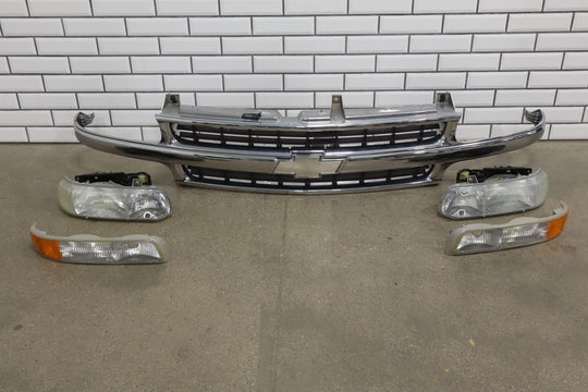 00-06 Chevy Suburban / Tahoe OEM Front Grille with Headlights / Turn Signals