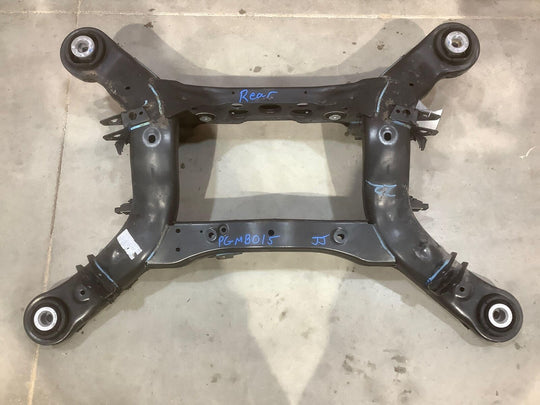 14-16 Mercedes GL450 X166 BARE Rear Undercarriage Crossmember Subframe