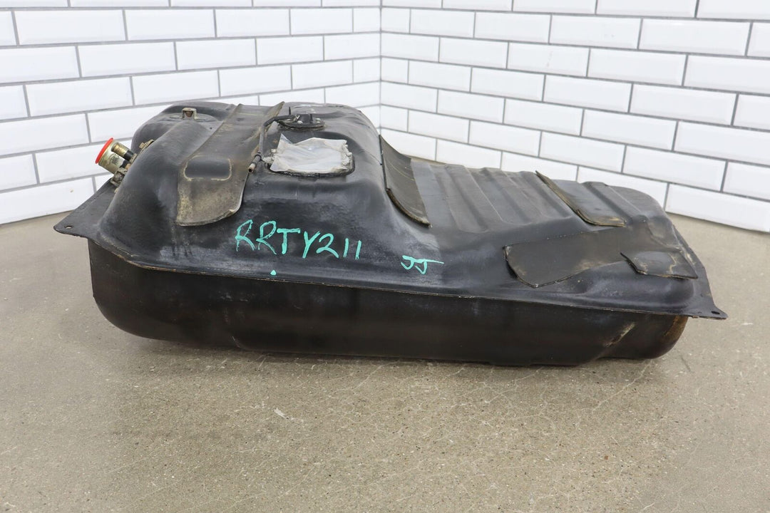 91-98 Toyota Land Cruiser (6 Cyl) 96-98 LX450 OEM 25 Gallon Gasoline Fuel Tank